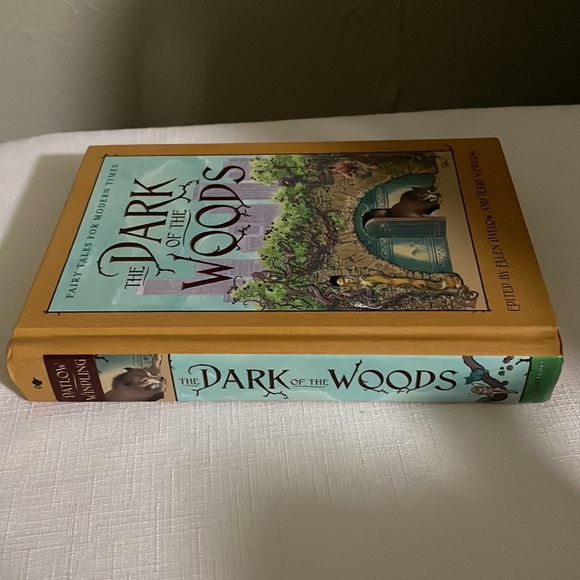 The Dark of the Woods: Fairy Tales for Modern Times Hardback book - Picture 4 of 9